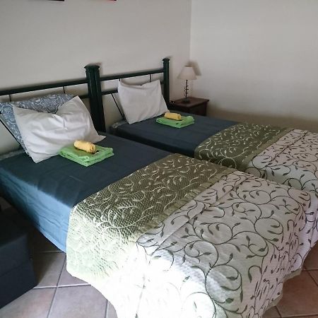 Cabanas De Tavira Gomeira, Bottom Floor 2 Bedroom Apartment Close To The Ocean Exterior photo