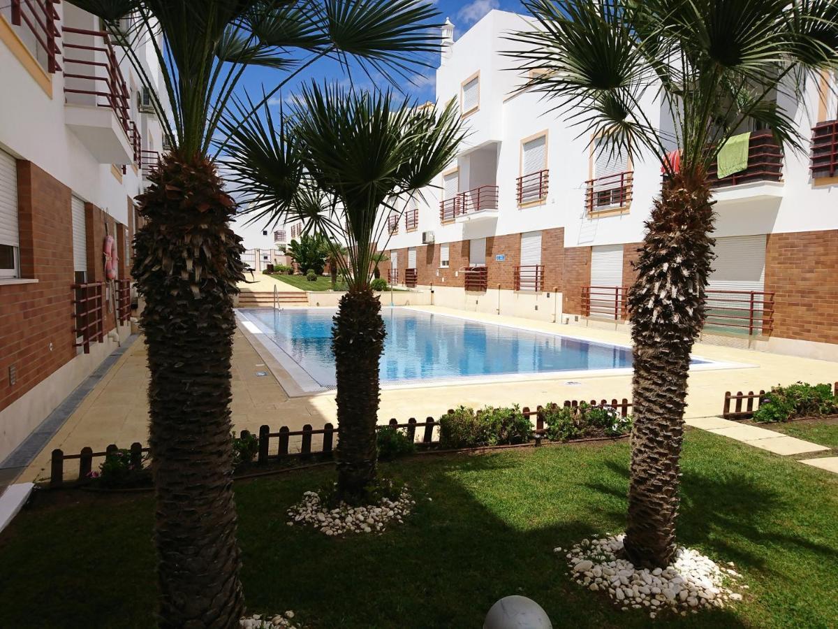 Cabanas De Tavira Gomeira, Bottom Floor 2 Bedroom Apartment Close To The Ocean Exterior photo